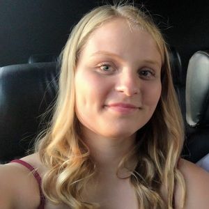 Meet your Posher, Kaitlyn